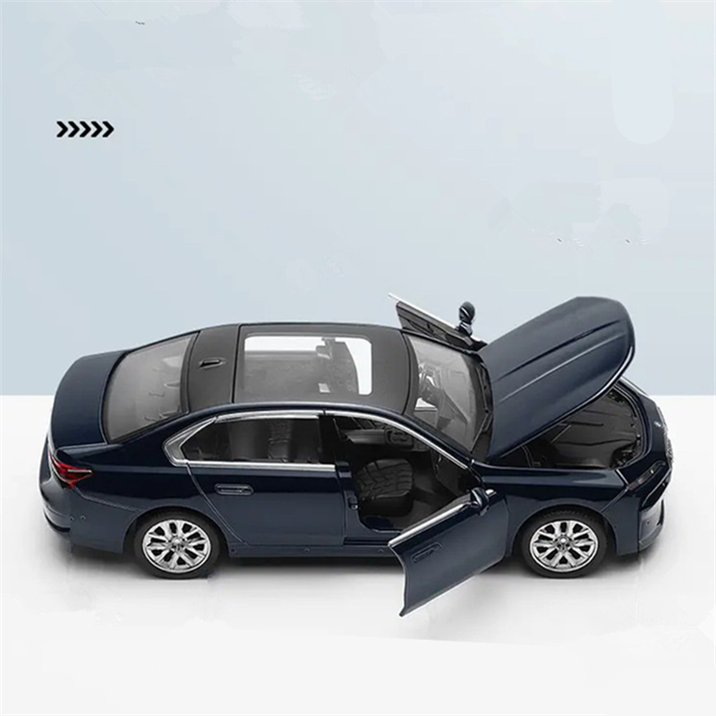1/32 BMW i7 نموذج سيارة مصنوع  - مراجعة Renewable Energy Kids وسعره